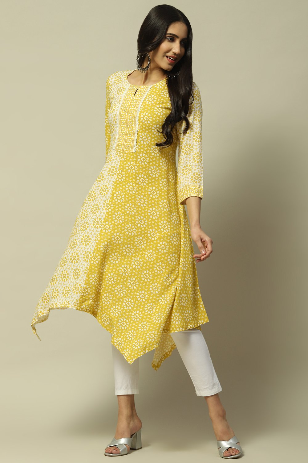 Yellow Rayon Staight Kurta image number 0