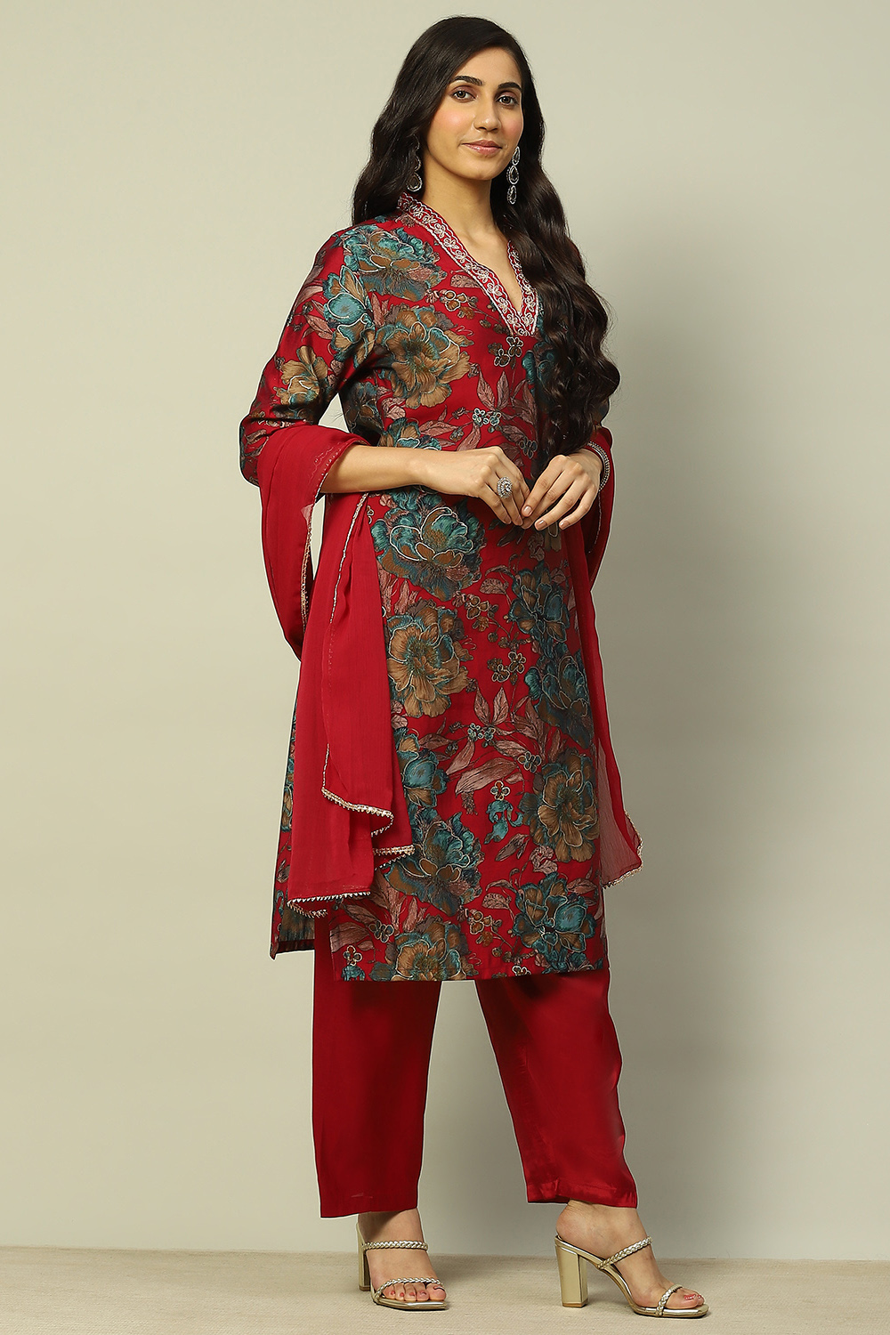 Mustard Viscose Blend Floral Printed Straight Suit Set image number 5