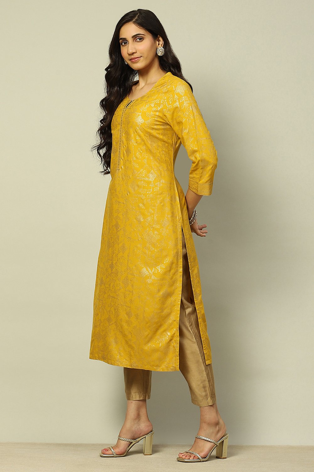 Yellow Printed Festive Straight Kurta image number 2