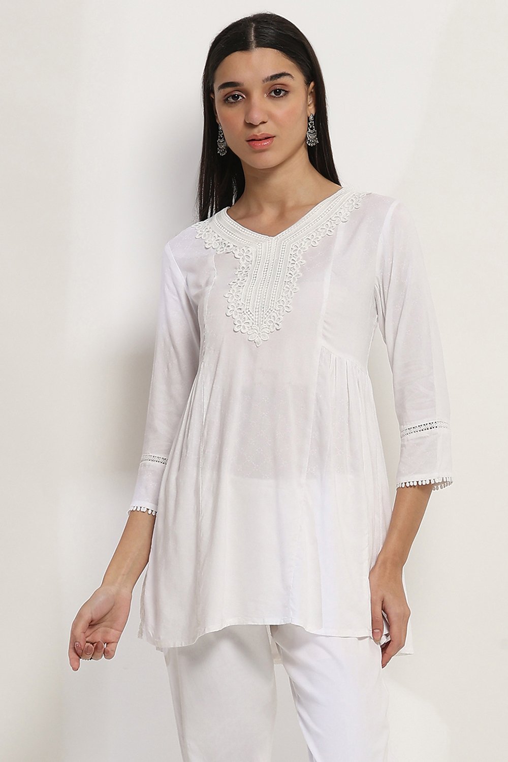 White Viscose Rayon Flared Kurti image number 5