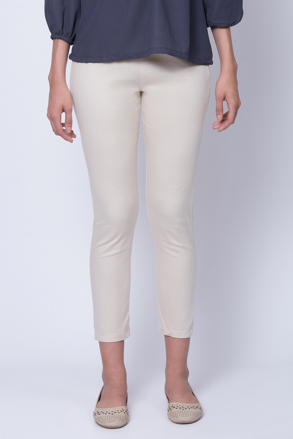 Off White Poly Cotton Slim Pants image number 0