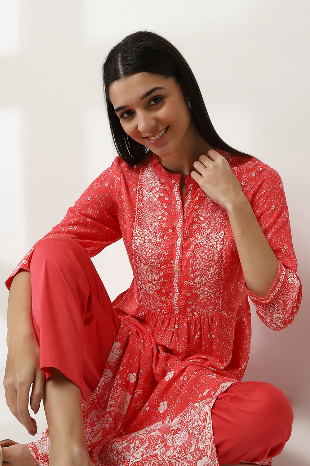 Coral Viscose Rayon Straight Kurta image number 6