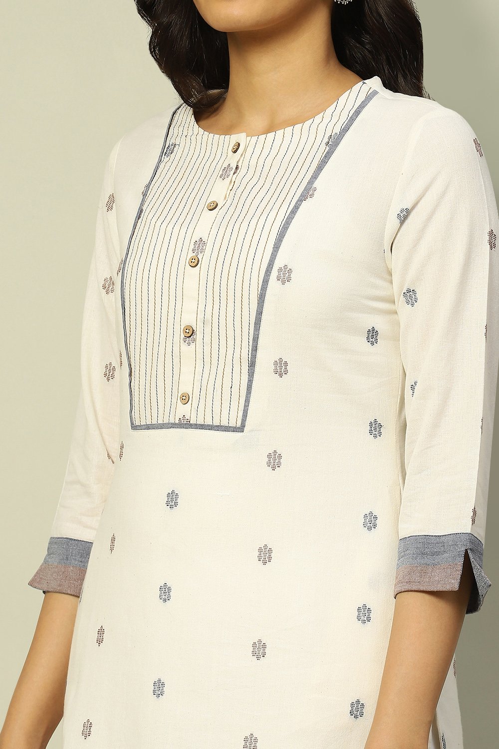 White Cotton Floral Yard dyed Straight Kurta image number 1