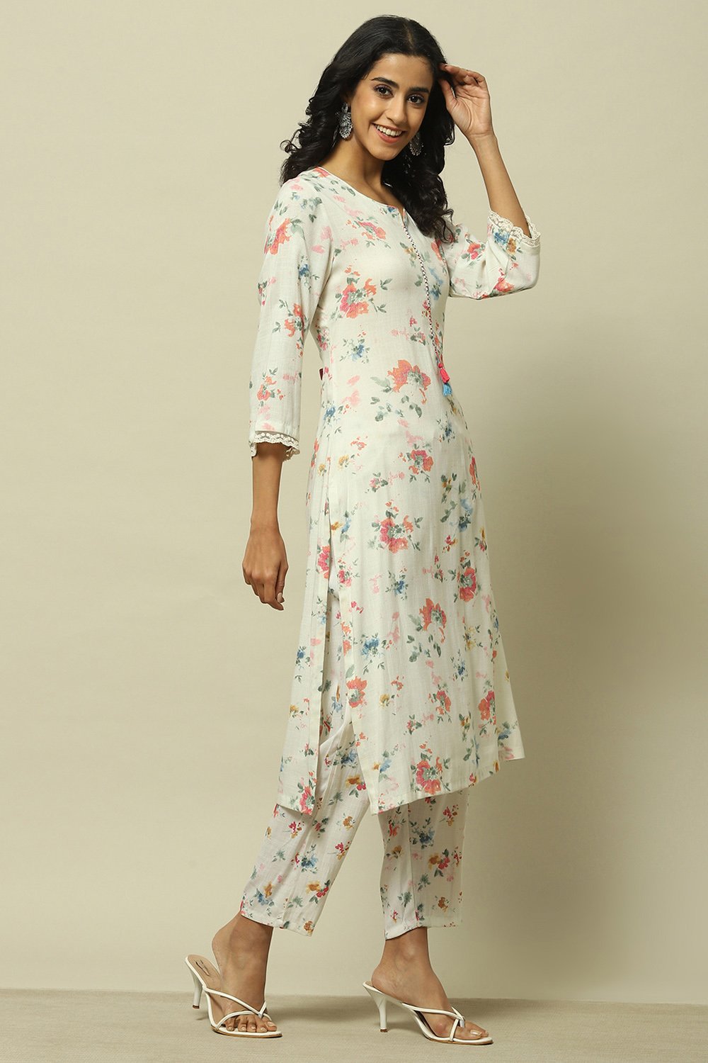 Off-white Viscose Printed Straight Suit Set image number 5