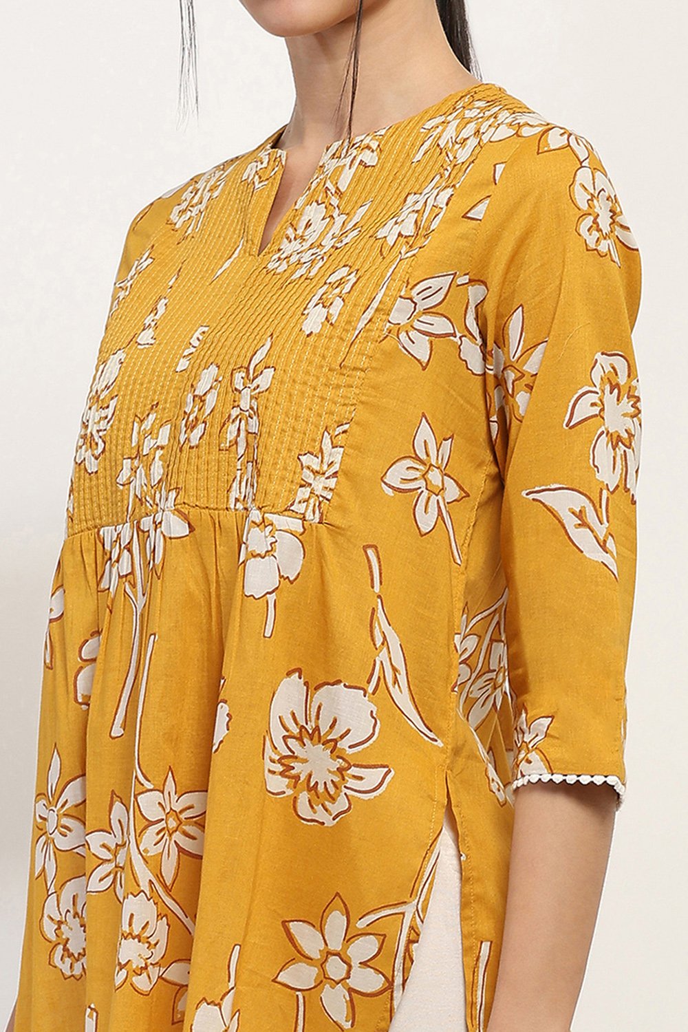 Yellow Cotton Flared Kurti image number 1