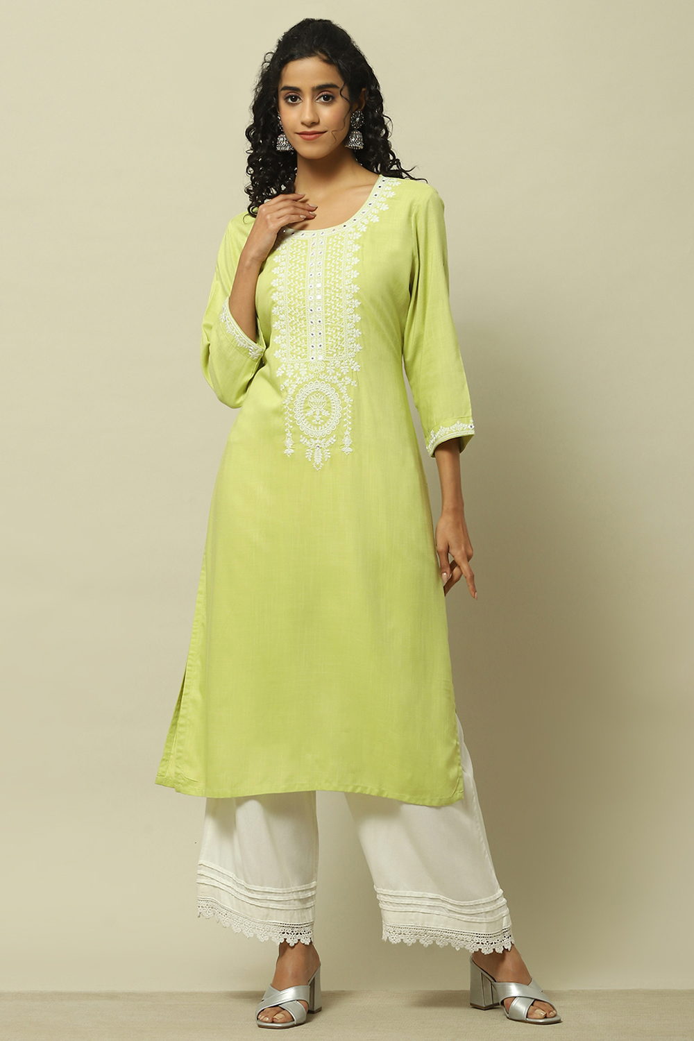 Lime Green Embroidered Straight Kurta image number 2