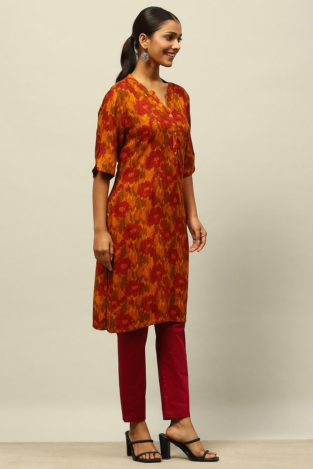 Yellow Rayon Printed Straight Kurta image number 4