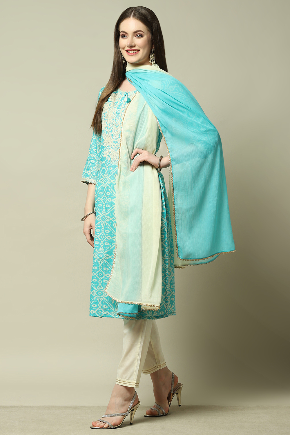 Turquoise Cotton Blend Printed Kurta & Pants Suit Set image number 4