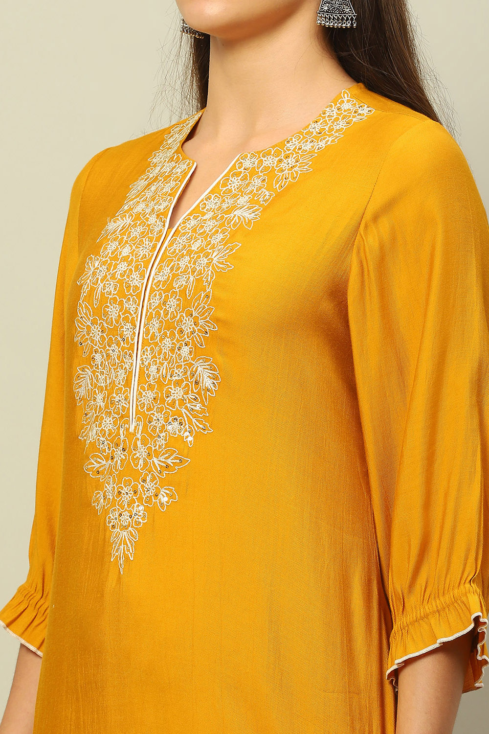 Yellow Viscose Blend Straight Kurta image number 1