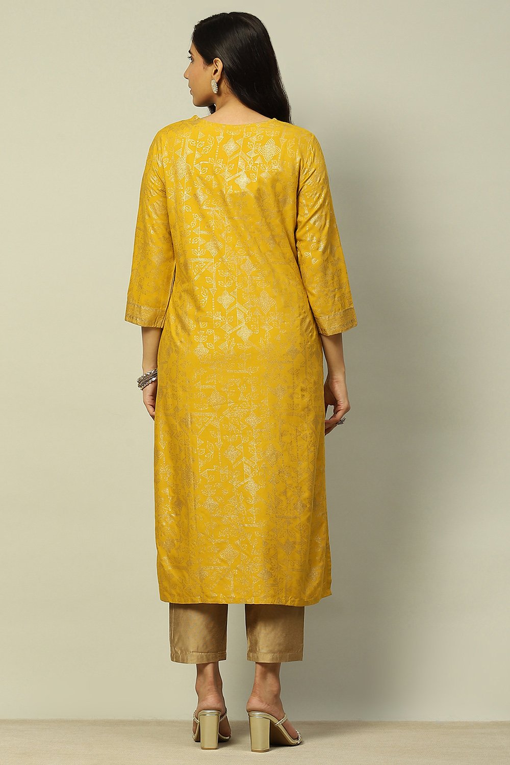 Yellow Printed Festive Straight Kurta image number 3