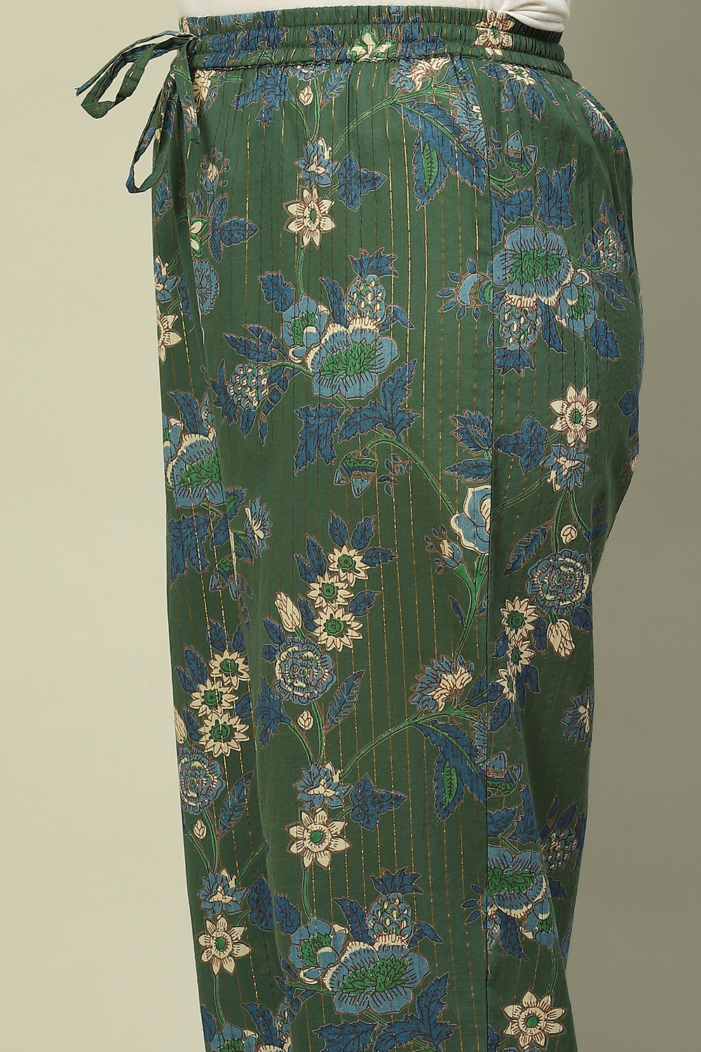 Green Cotton Lurex Floral Printed Straight Suit Set image number 2