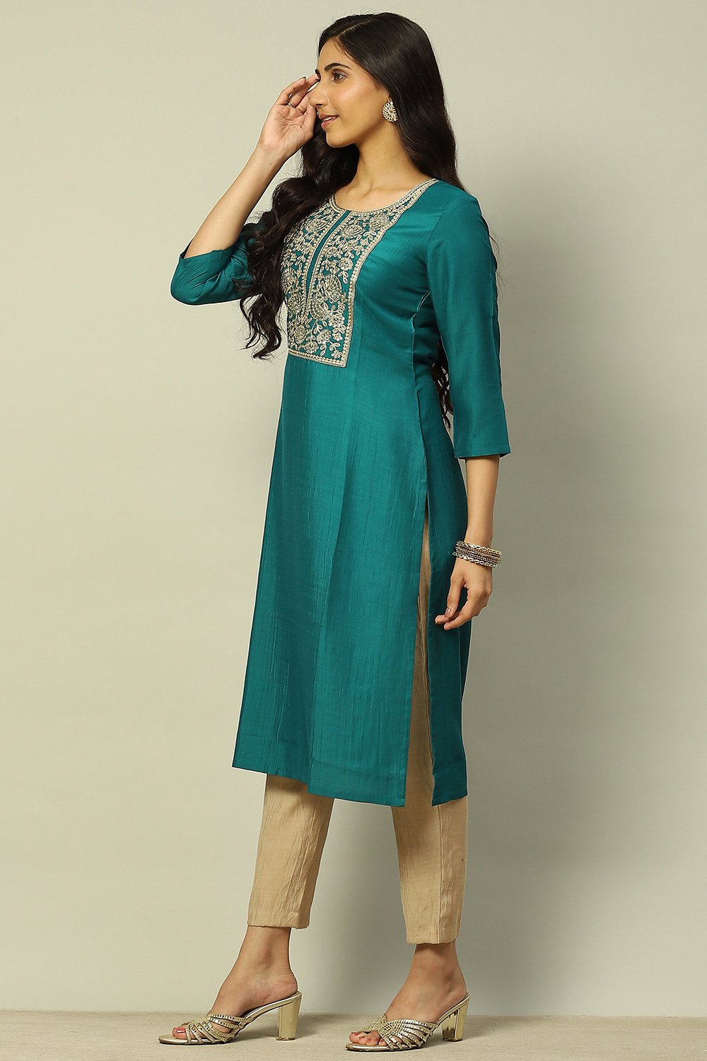 Green Viscose Blend Yoke Design Festive Straight Kurta image number 2