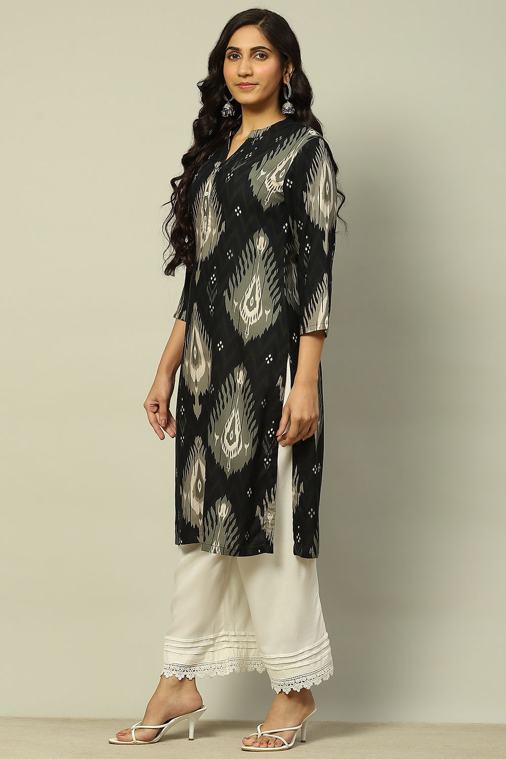 Black Printed Straight Kurta image number 2