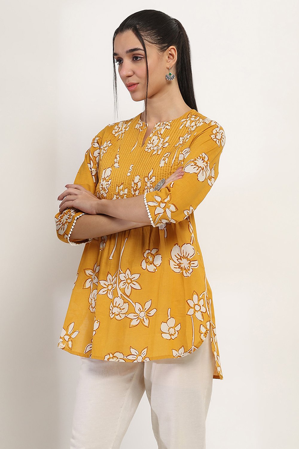 Yellow Cotton Flared Kurti image number 2