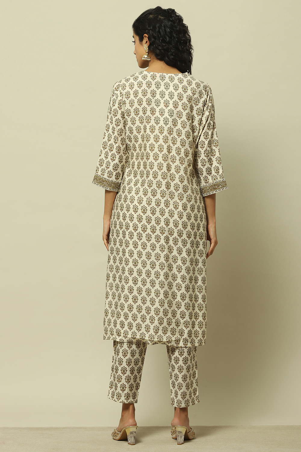 Ivory Printed Straight Kurta & Pants Suit Set image number 5