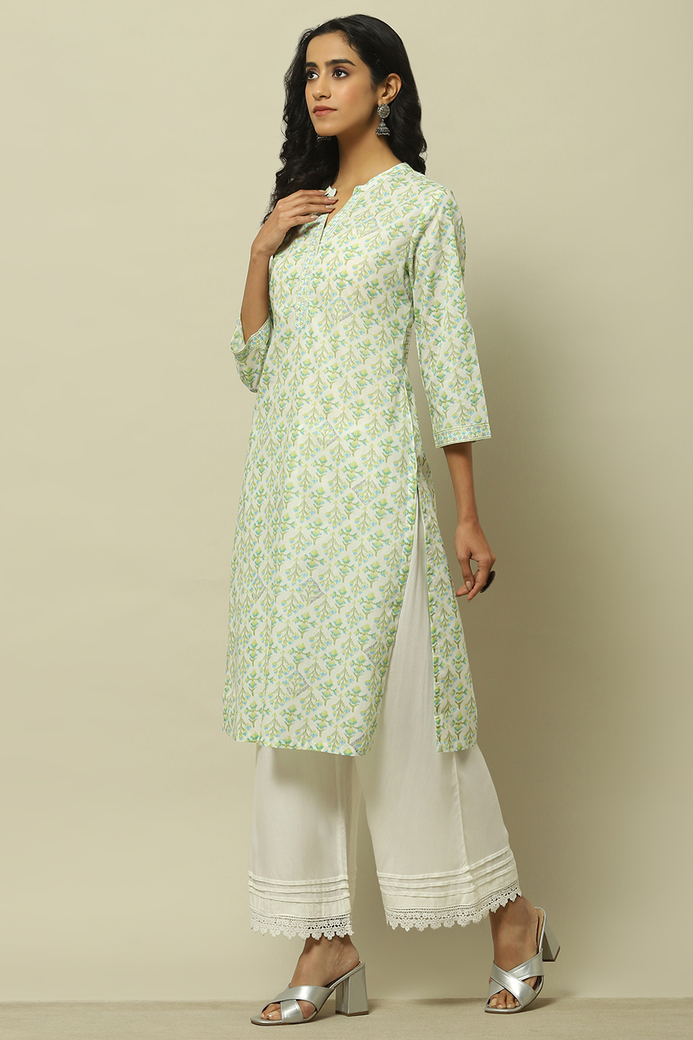 White & Yellow Cambric Printed Straight Kurta image number 2