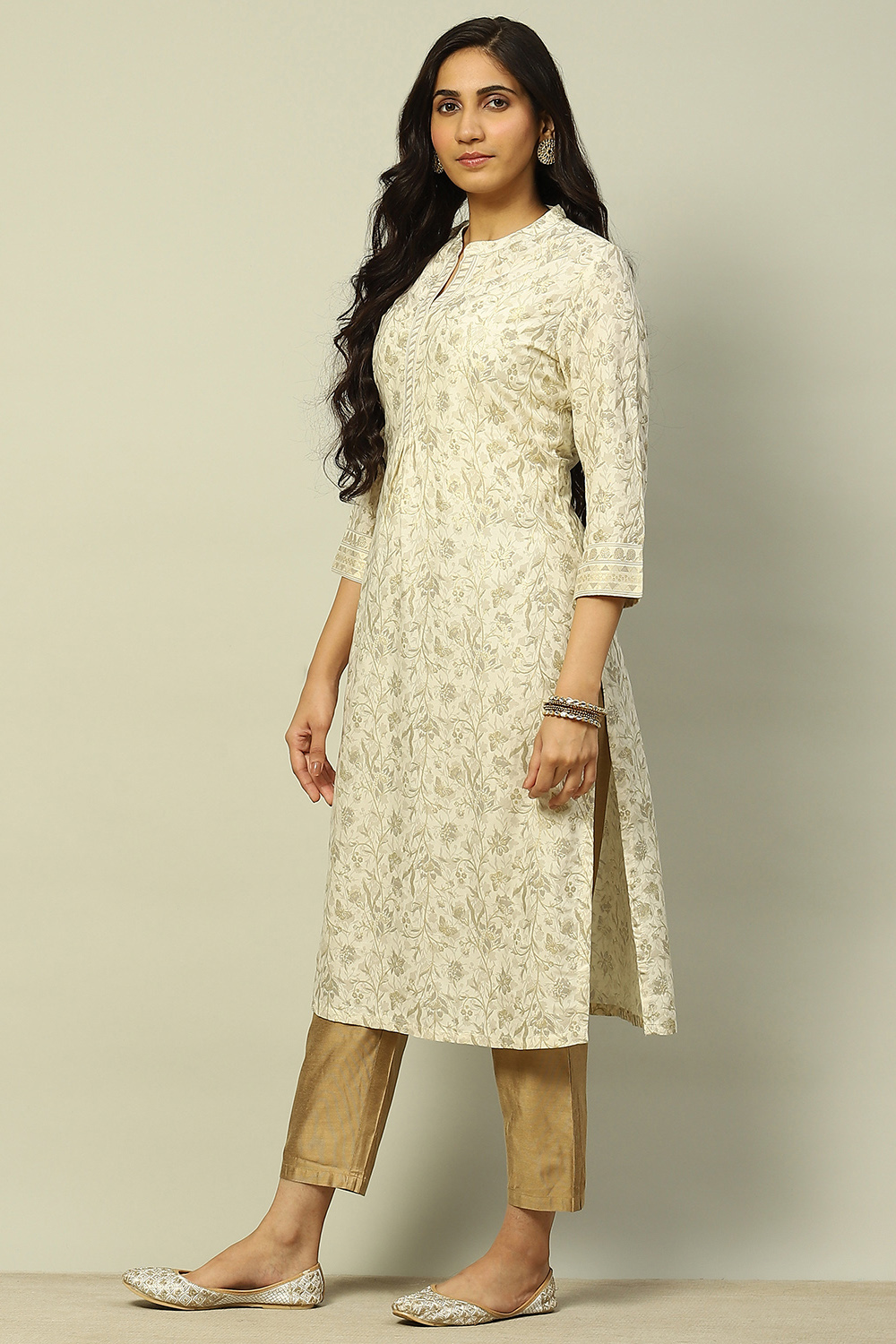 White Floral Printed Straight Kurta image number 2