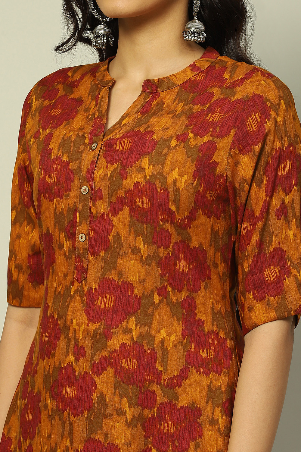 Mustard Yellow Floral Printed Straight Kurta image number 1