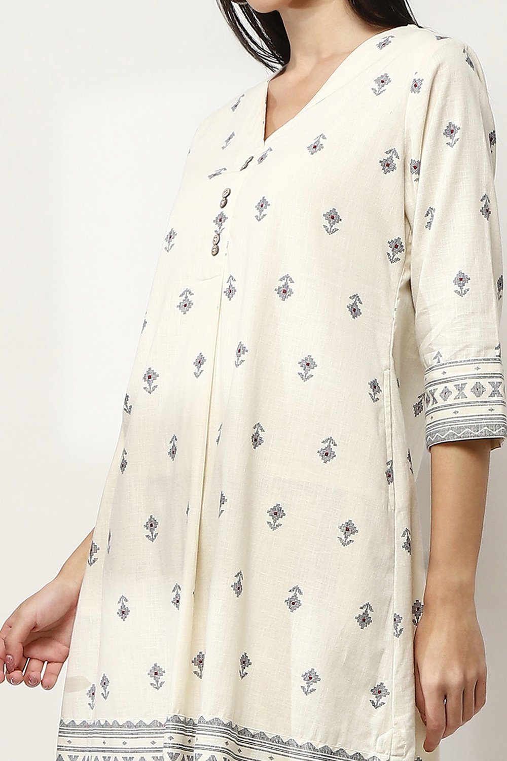 Off-White Cotton Printed A-Line Kurta Set image number 1