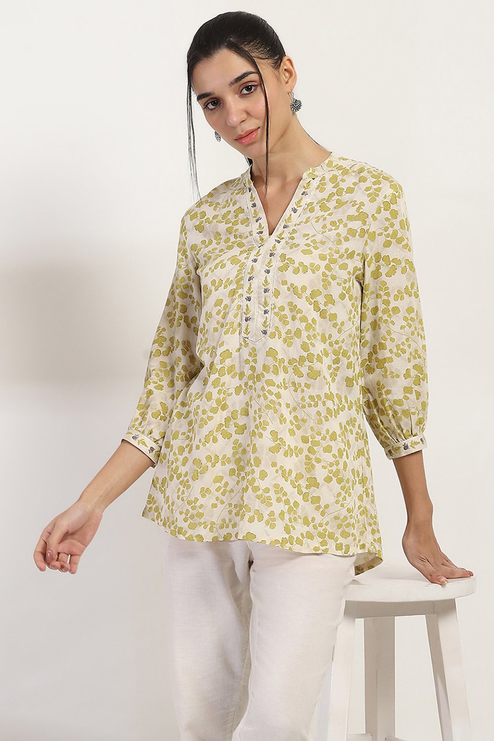 Olive Cotton Straight Kurti image number 5