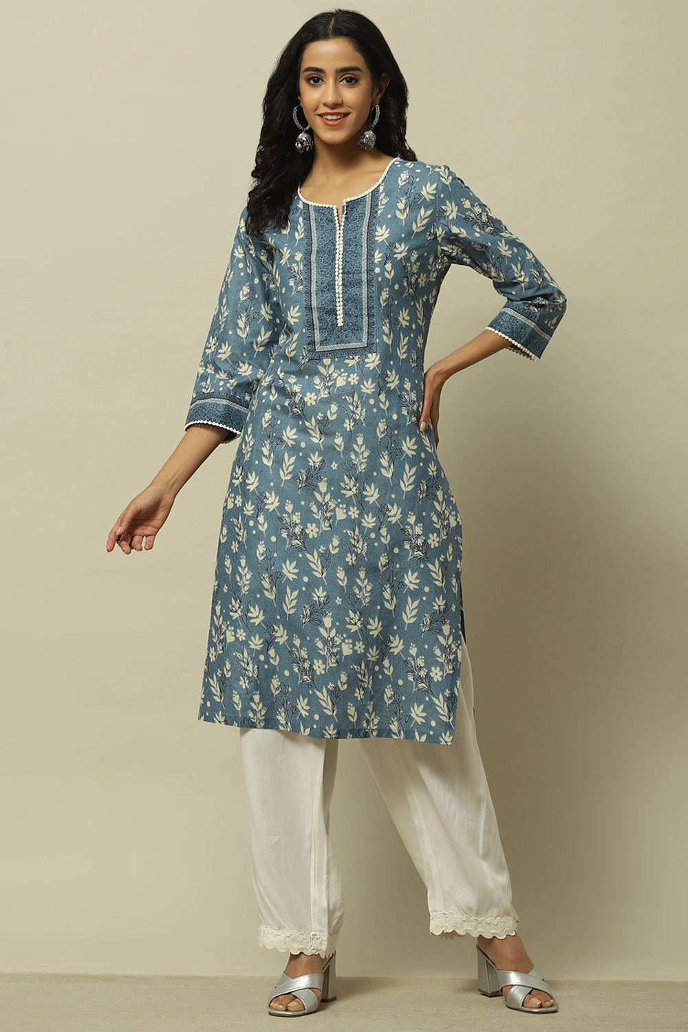 Blue Cambric Printed Straight Kurta image number 5