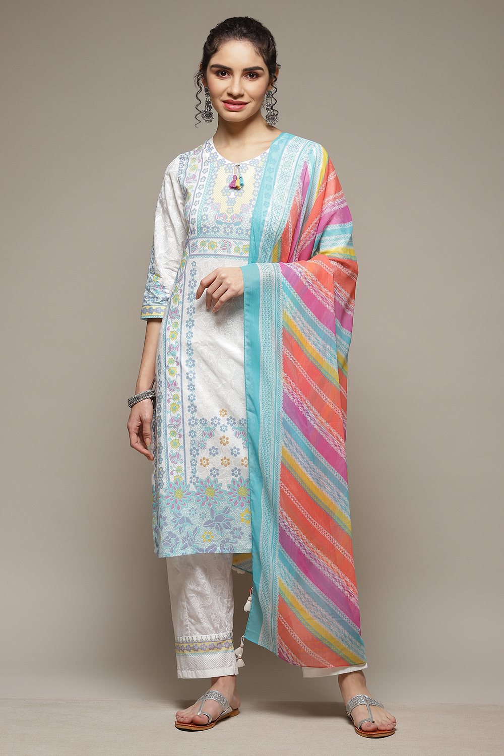 White Poly Chiffon Straight Kurta & Pants Suit Set image number 1