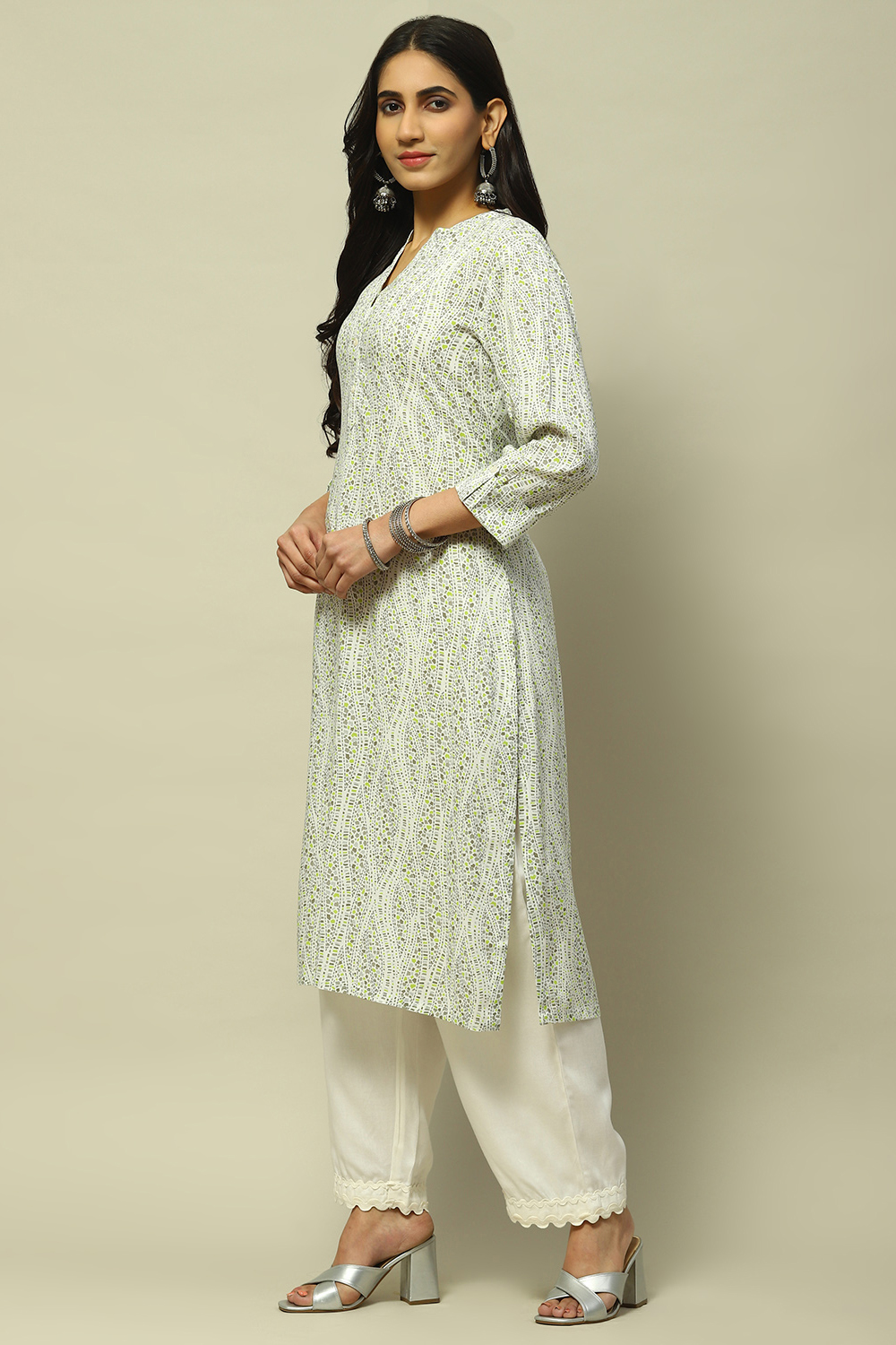 Buy White Rayon Staight Kurta (Kurta) for INR999.00 | Rangriti