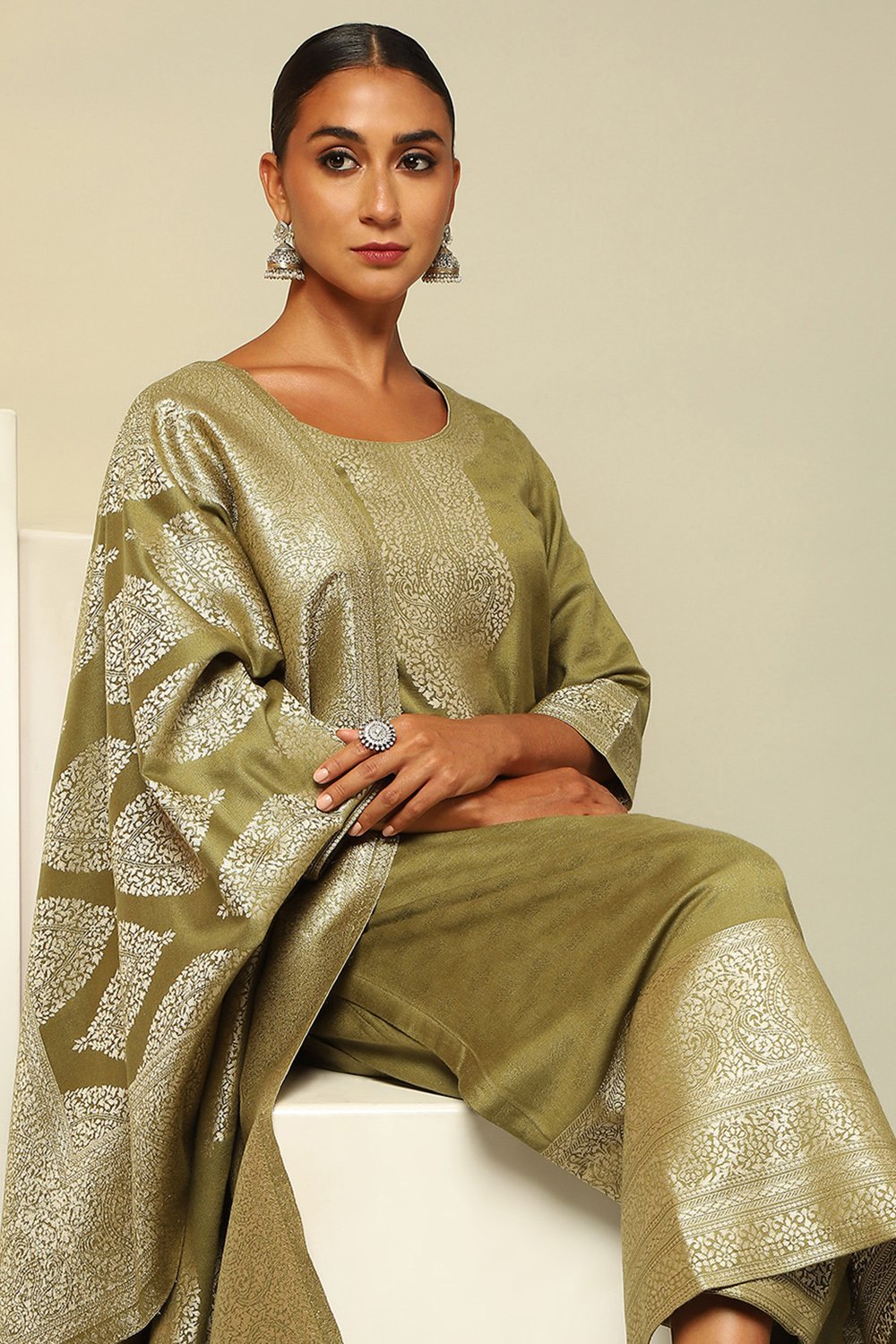 Green Acrylic Straight Yarn Dyed Kurta Palazzo Suit Set image number 8