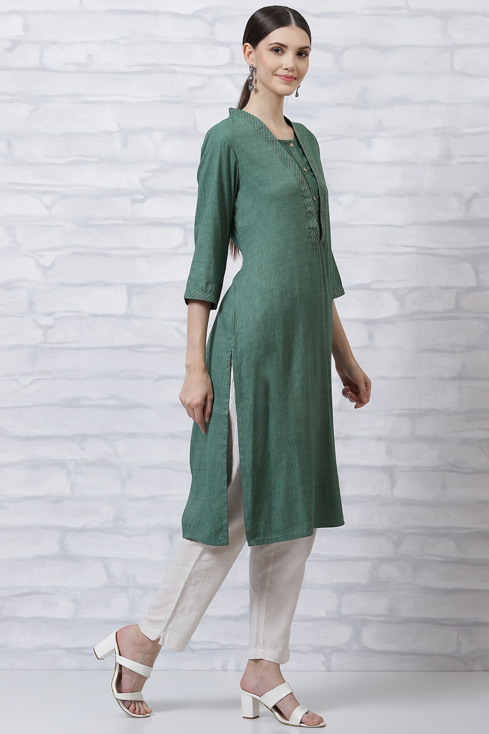 Green Art Silk Straight Kurta image number 3