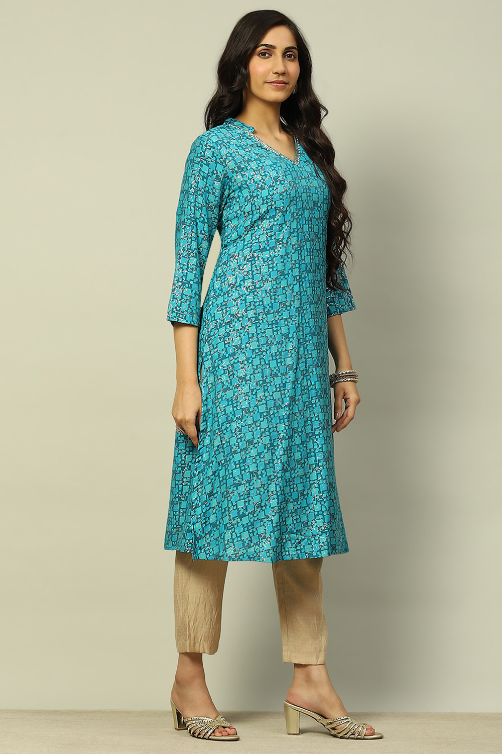 Blue Viscose Blend Geometric Printed Straight Kurta image number 3