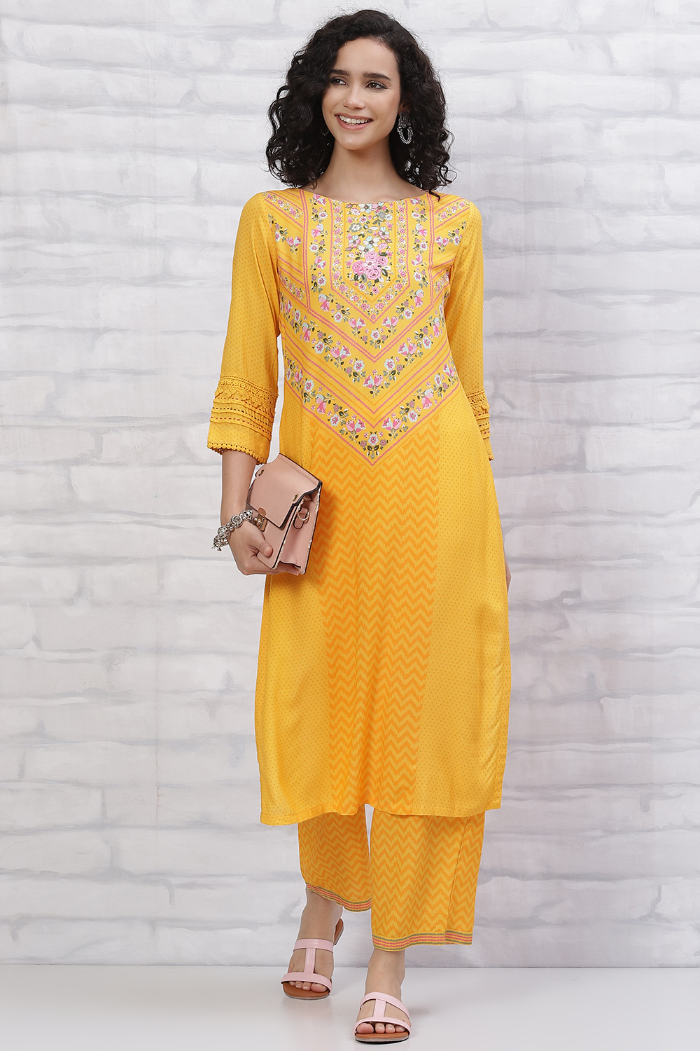 Yellow LIVA Straight Kurta Pants Set image number 6