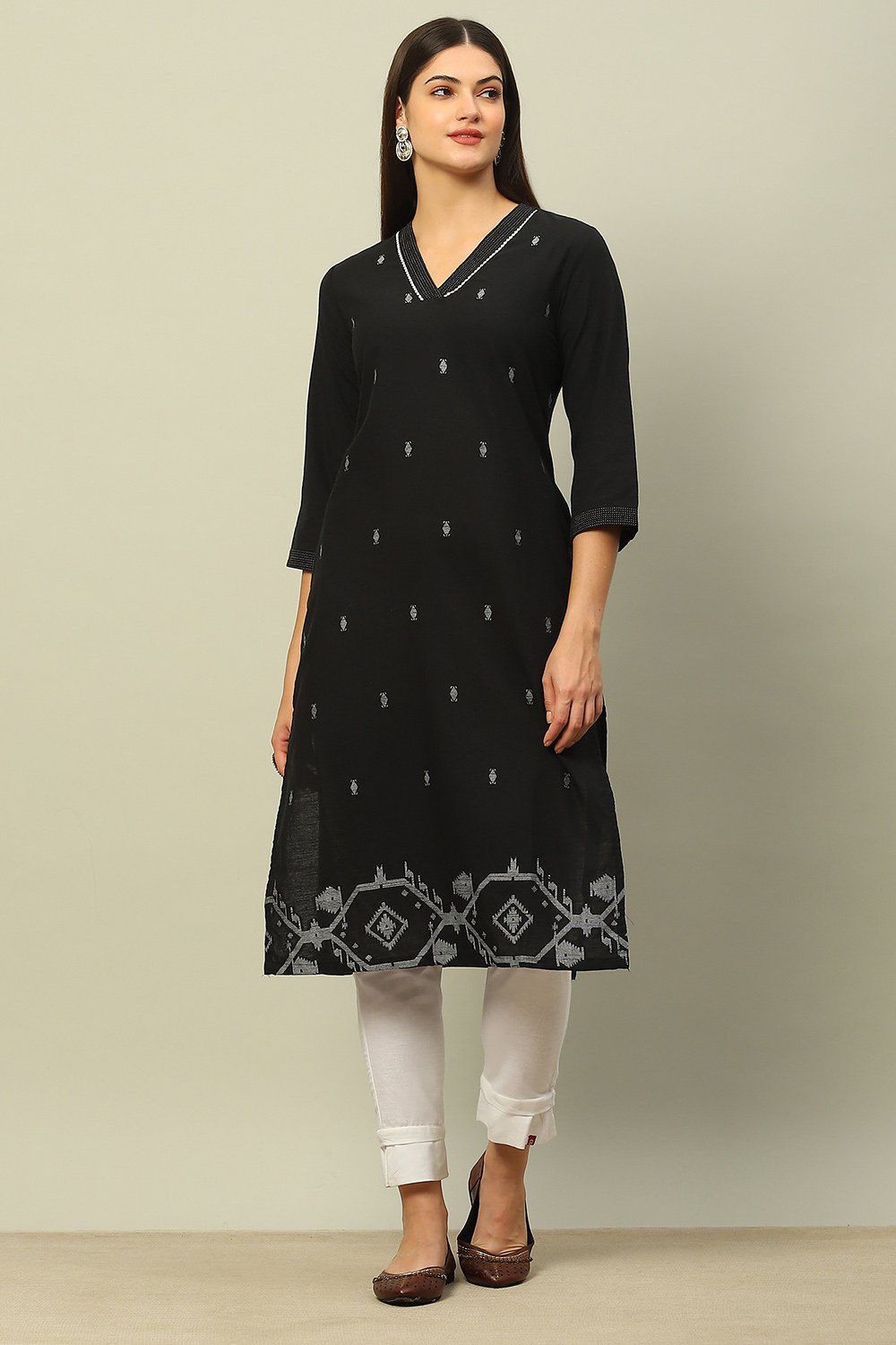 Black Cotton Jacquard Yarndyed Straight Kurta image number 5