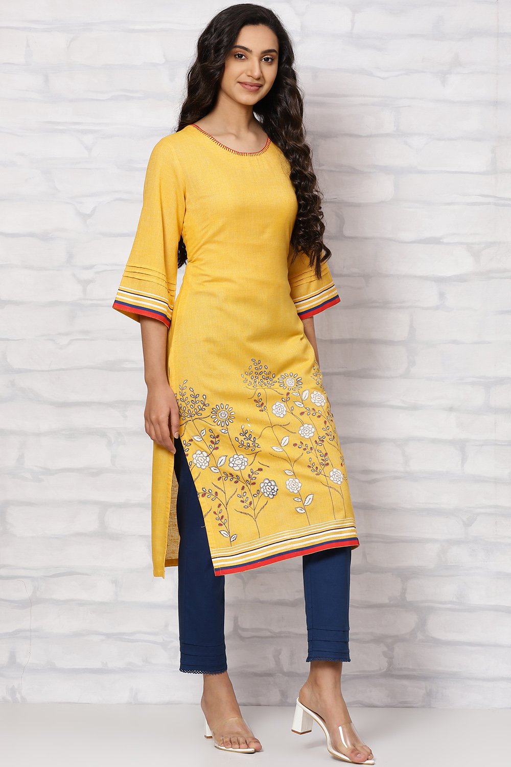 Mustard Art Silk Straight Kurta image number 3