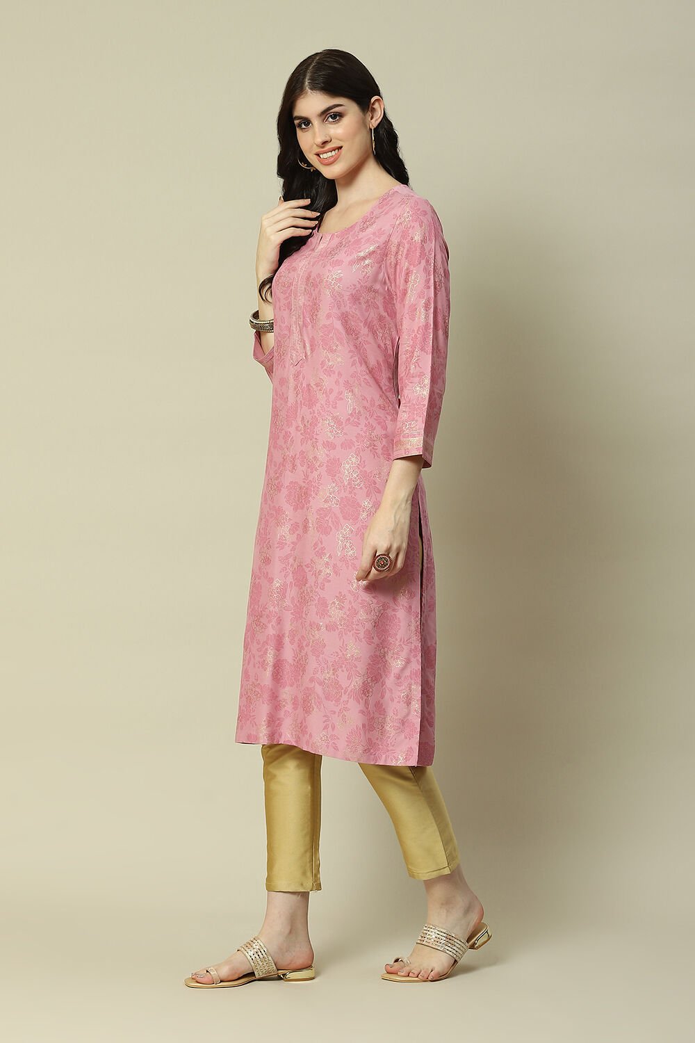 Pink Rayon Printed Straight Kurta image number 2