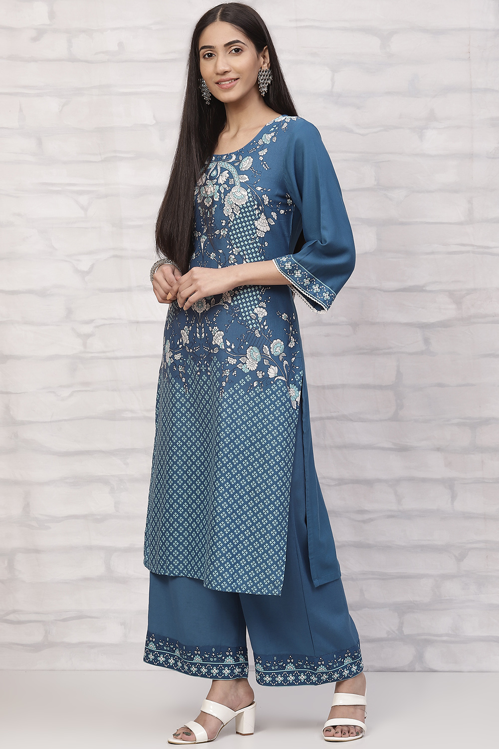 Indigo LIVA Straight Kurta image number 2