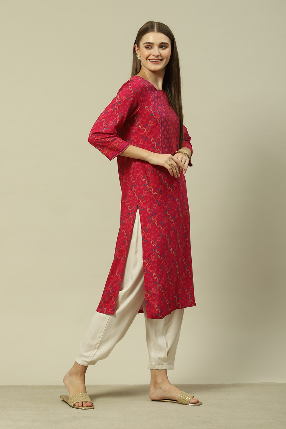 Pink LIVA Straight Printed Kurta image number 4